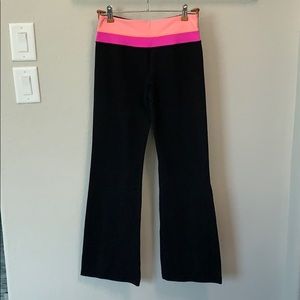 LULULEMON groove pants